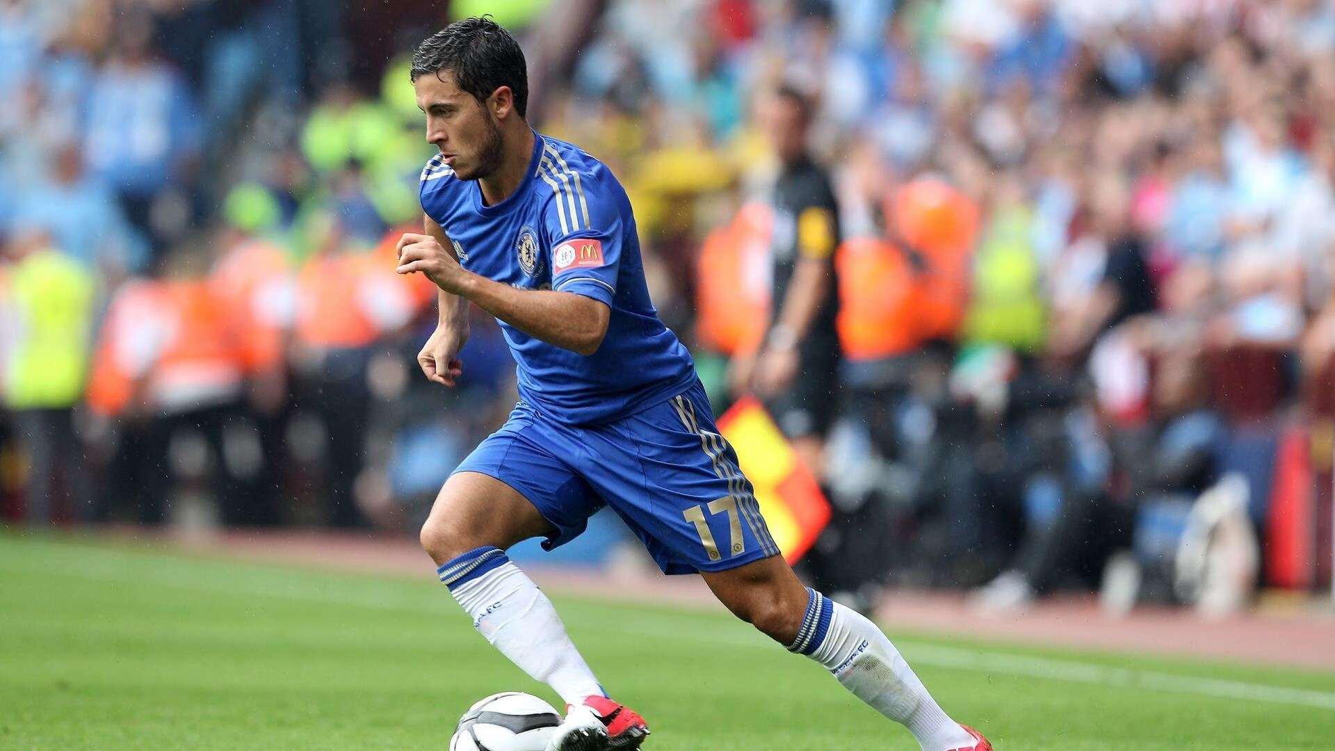 巴尔:全黑队中场的“支柱”,他的防守让对手无从突破